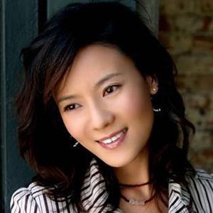 何佳怡的英文名