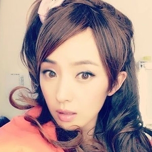 刘怡彤的英文名