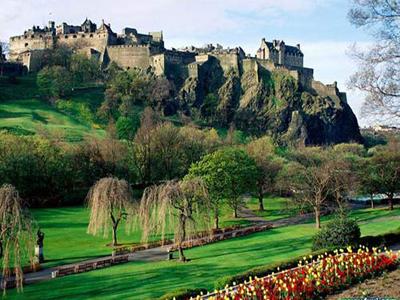 苏格兰人宣告查理二世为爱丁堡国王(转自:历史上的今天。中国)